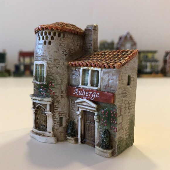 J Carlton Hand Printed Miniature Building 210245 Auberge - Picture 2 of 13